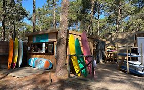 Hoya Surf Camp - Activites + Logements